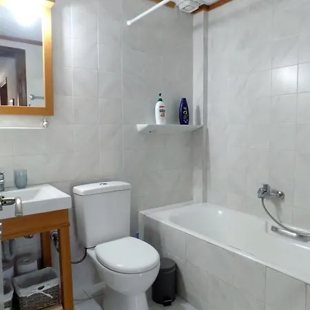 בית נופש Freesia House קראנידיון