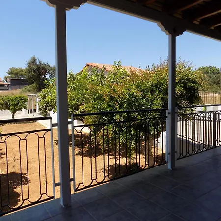 度假居 Freesia House *