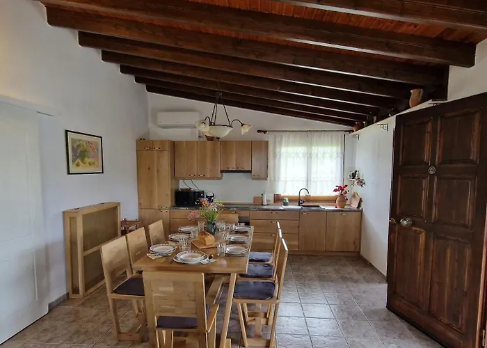 Feriehus Freesia House Kranidi